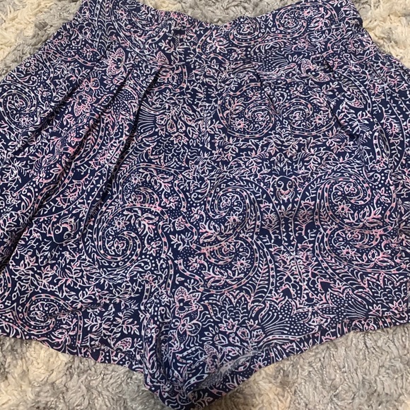 Aeropostale flowy shorts - Picture 1 of 1